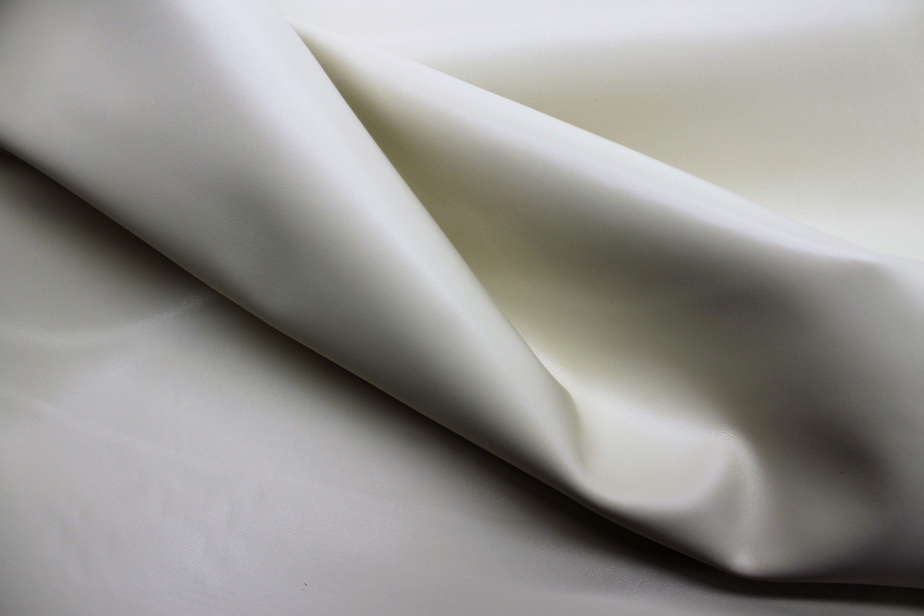 White 100% real leather | CREAMY | 1.8-2 mm | 4-5 OZ | Natural genuine cow hide side skin | Precut panels sheets