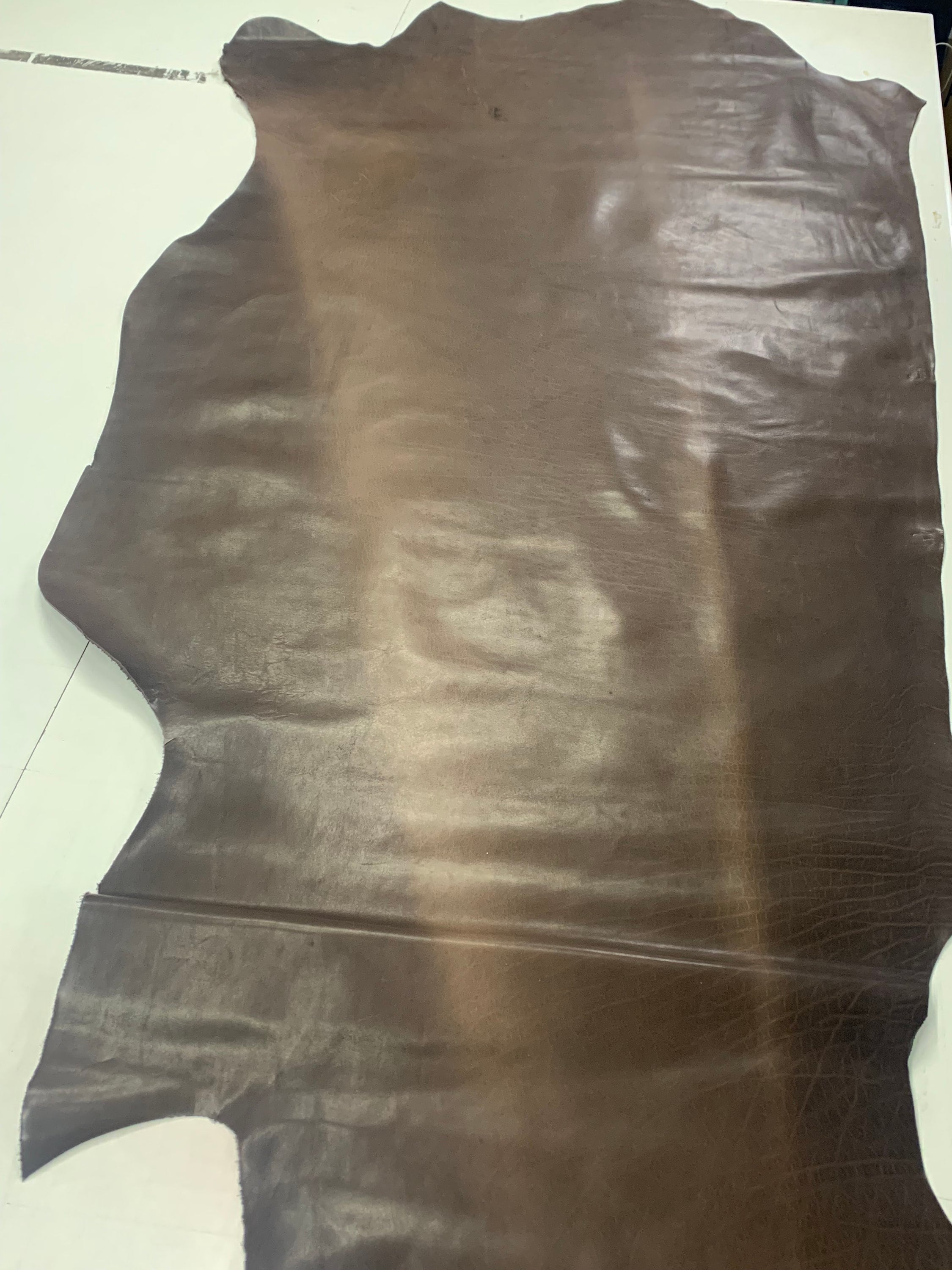 Antique Vintage Dark Brown leather |1.2/1.4mm 3-4 oz | waxy oily finishing distressed color vegetable tanned