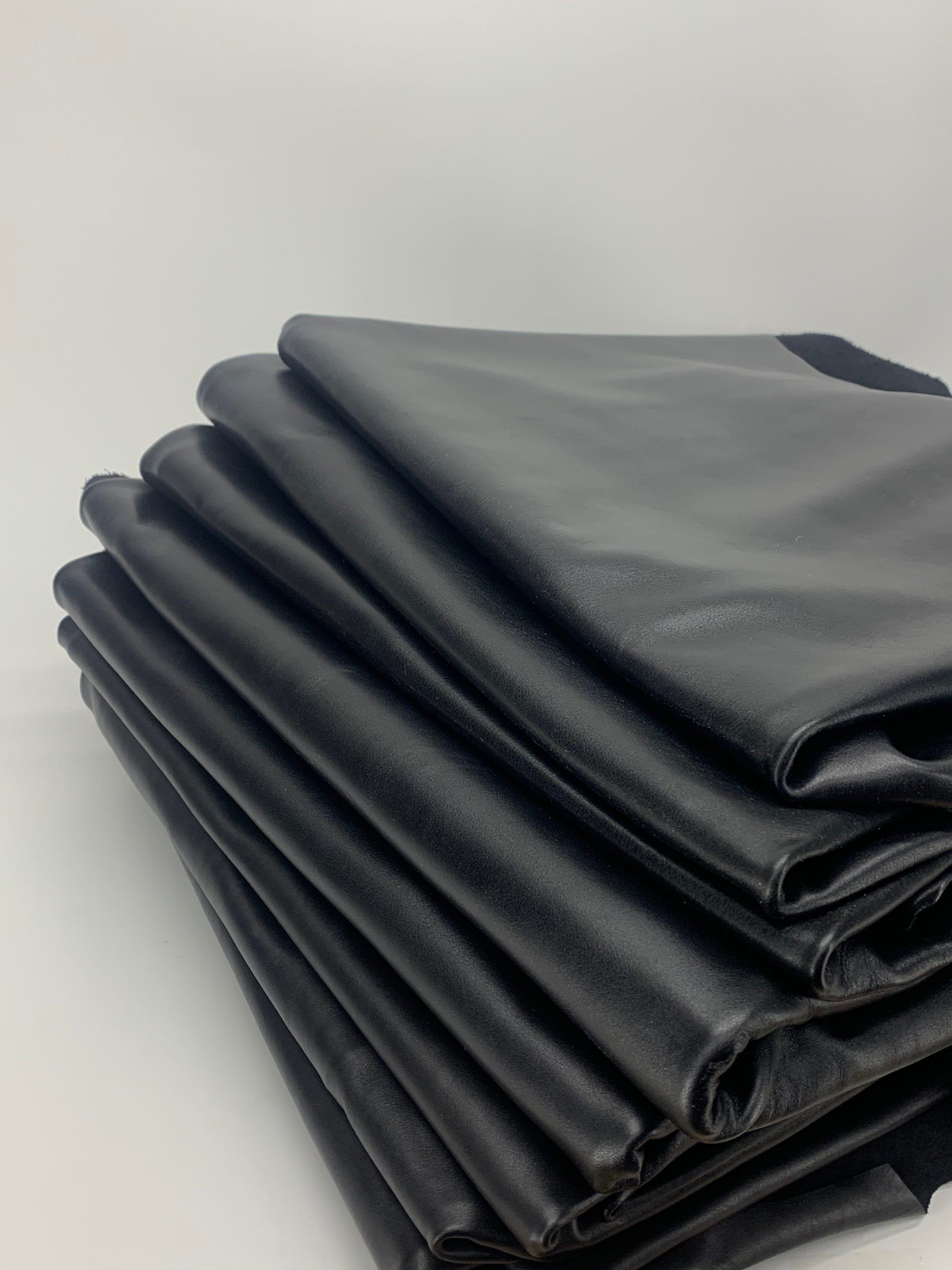 Black Soft Vegetable tanned leather 1.6 mm 3-4 oz  sheets panels