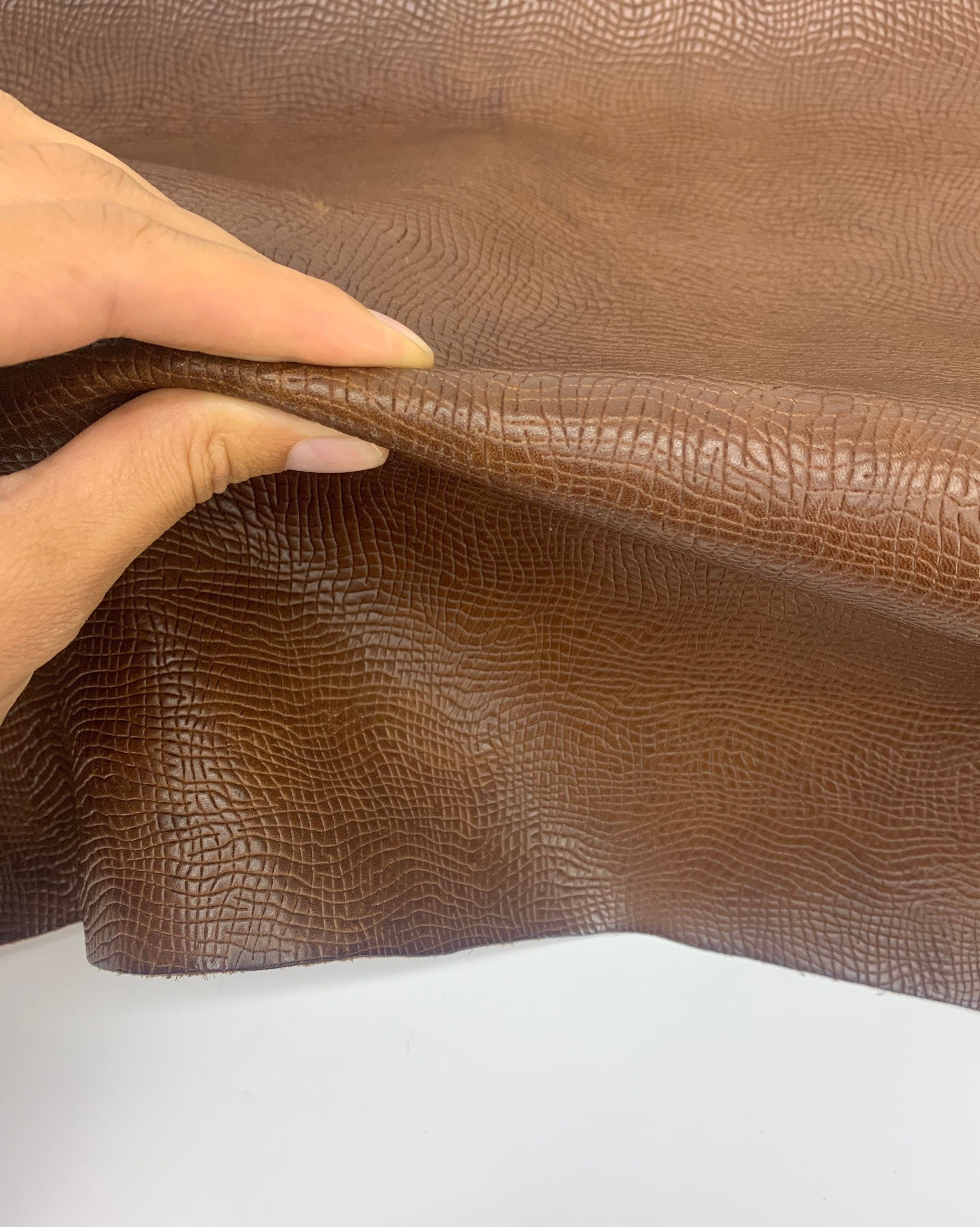 Vegetable tanned embossed cow leather | brown | 1.6 mm | 6 oz | oily waxy | real natural hides sides precut panels sheets