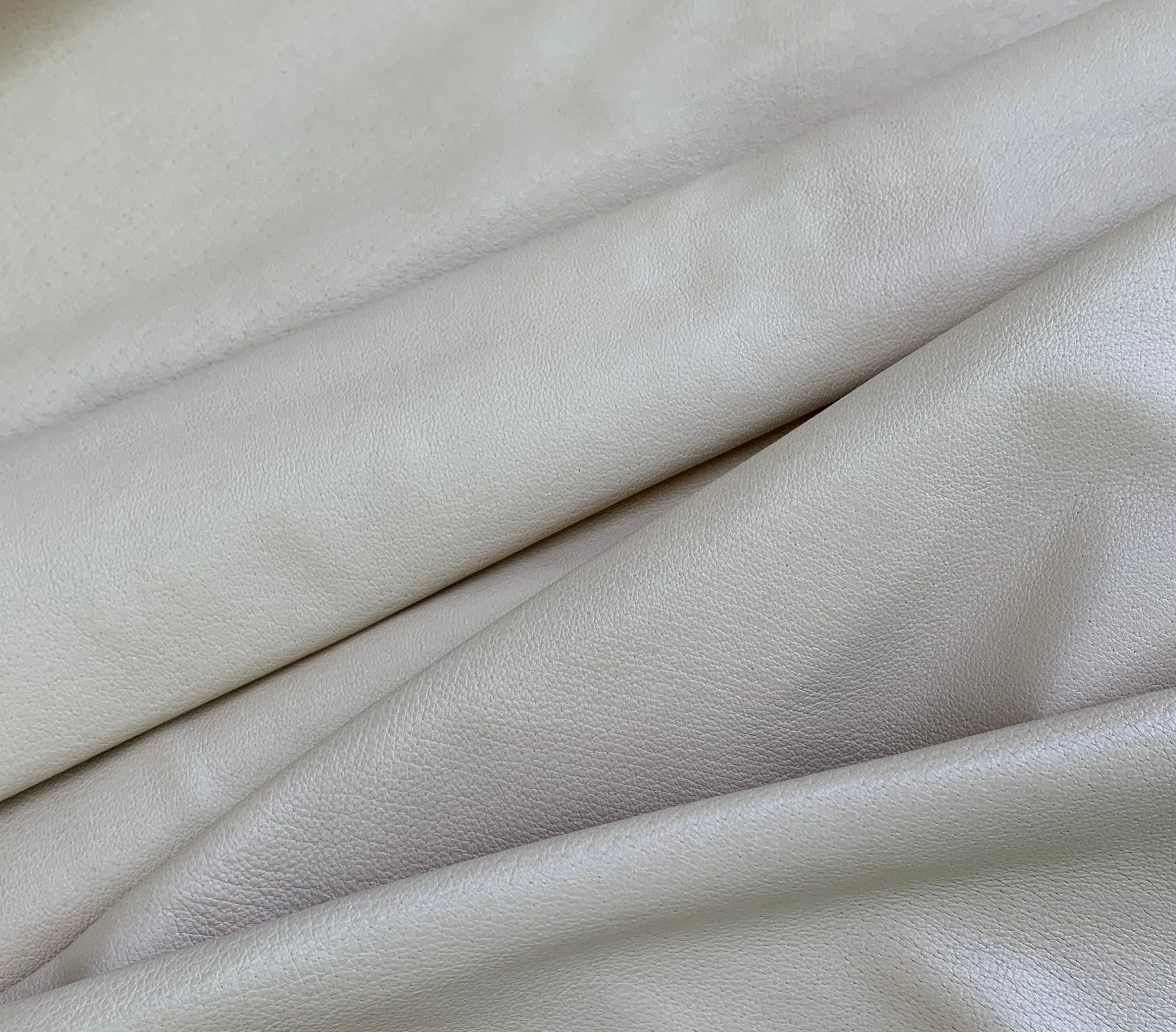 Beige pig skin leather | thin 0.6mm | 1-2 oz | Soft Lining | Hides and sheets