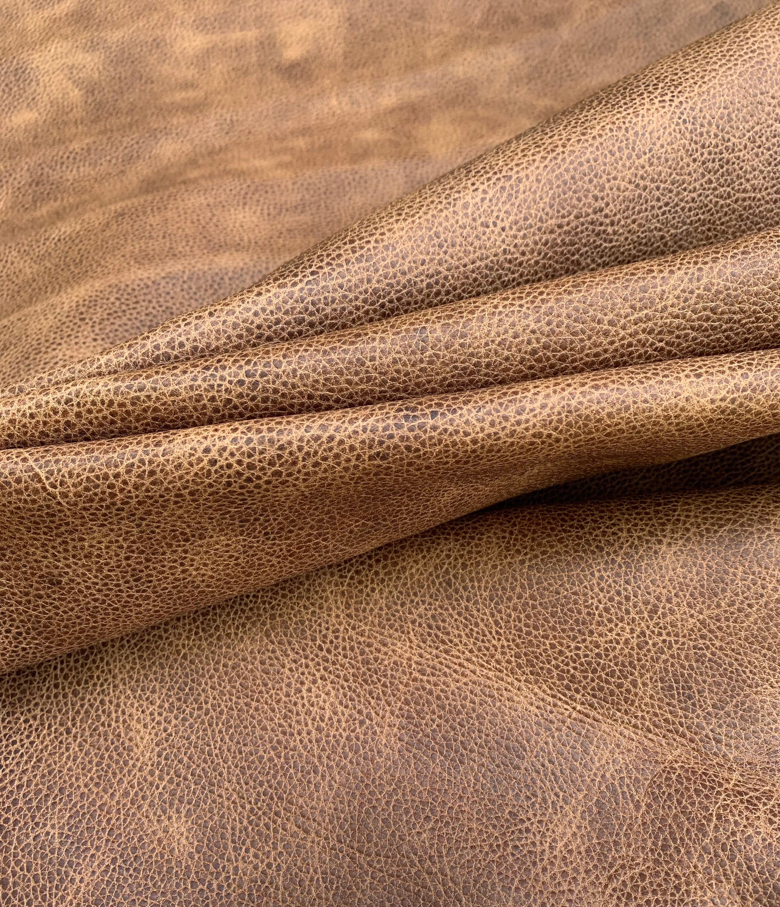 Distressed Soft Rustic Italian Milled Pebbled leather 1.3-1.5 mm 3-4 oz Brown | hides sheets panels for upholstery, bags, clothing