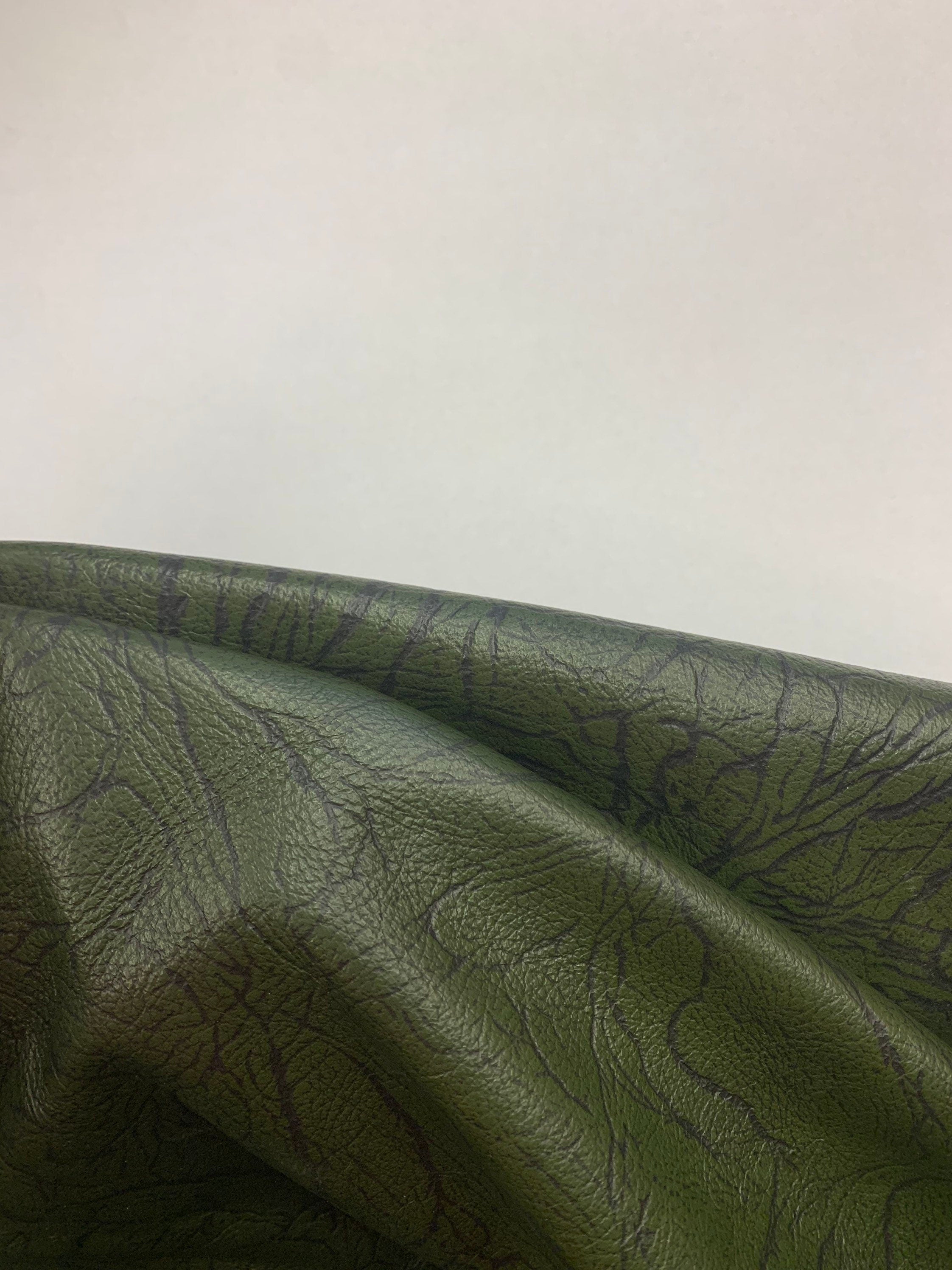 Dark green emerald soft cow leather |1.2mm | 3oz | Real natural hide |precut sheet panels | upholstery