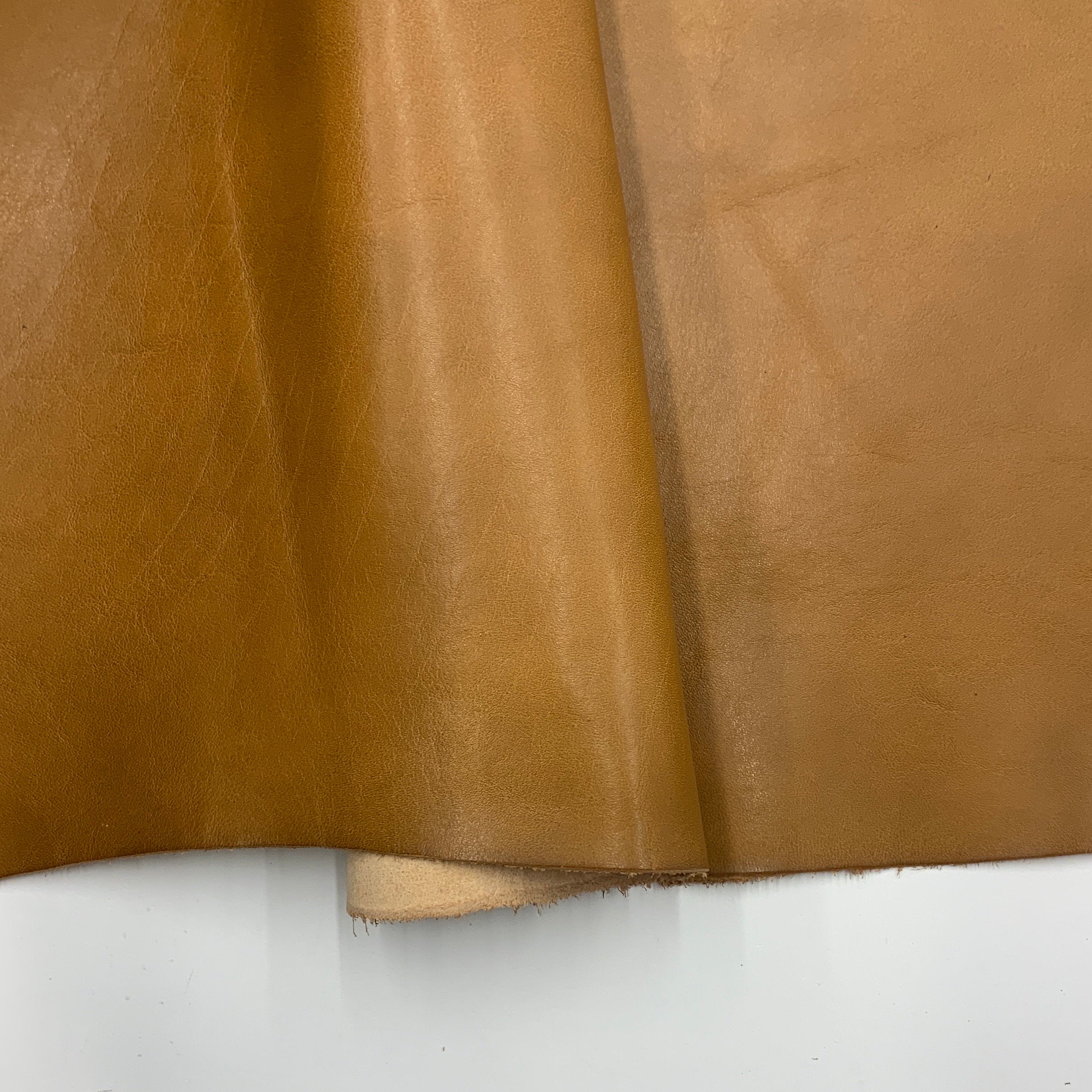 Brown Leather Vegetable tanned Italian | mid-soft natural | 1.2 mm 3oz | calf belly | sheets panels for bags shoes crafts leathercraft